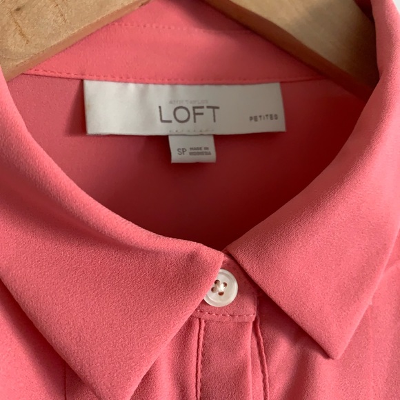 Excellent condition coral pastel pink ruffle top - Picture 2 of 4